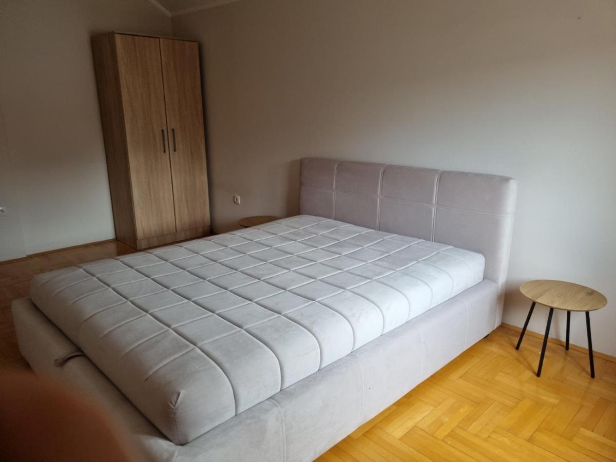 Apartman Branko Kruševac Eksteriør billede