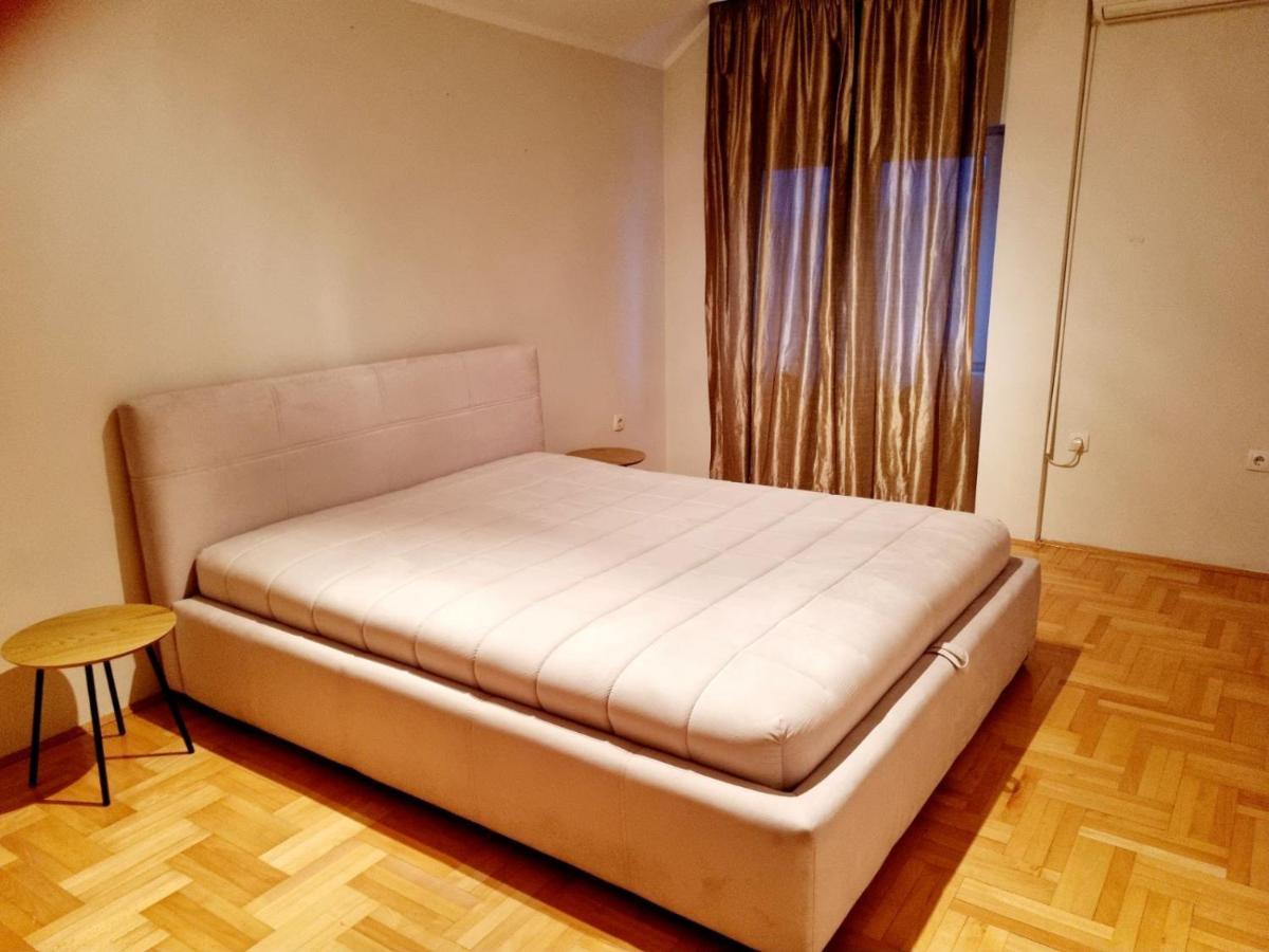Apartman Branko Kruševac Eksteriør billede